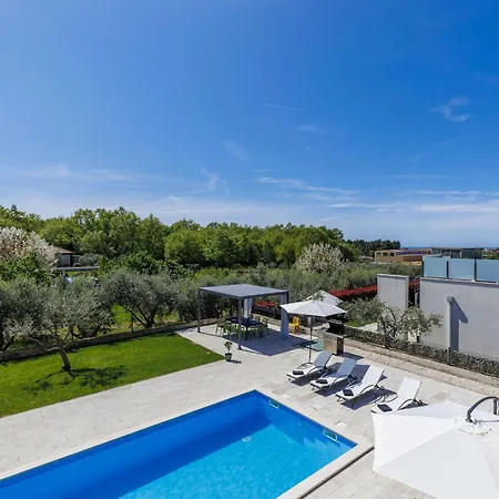 Casa Storija By Interhome Bužinija